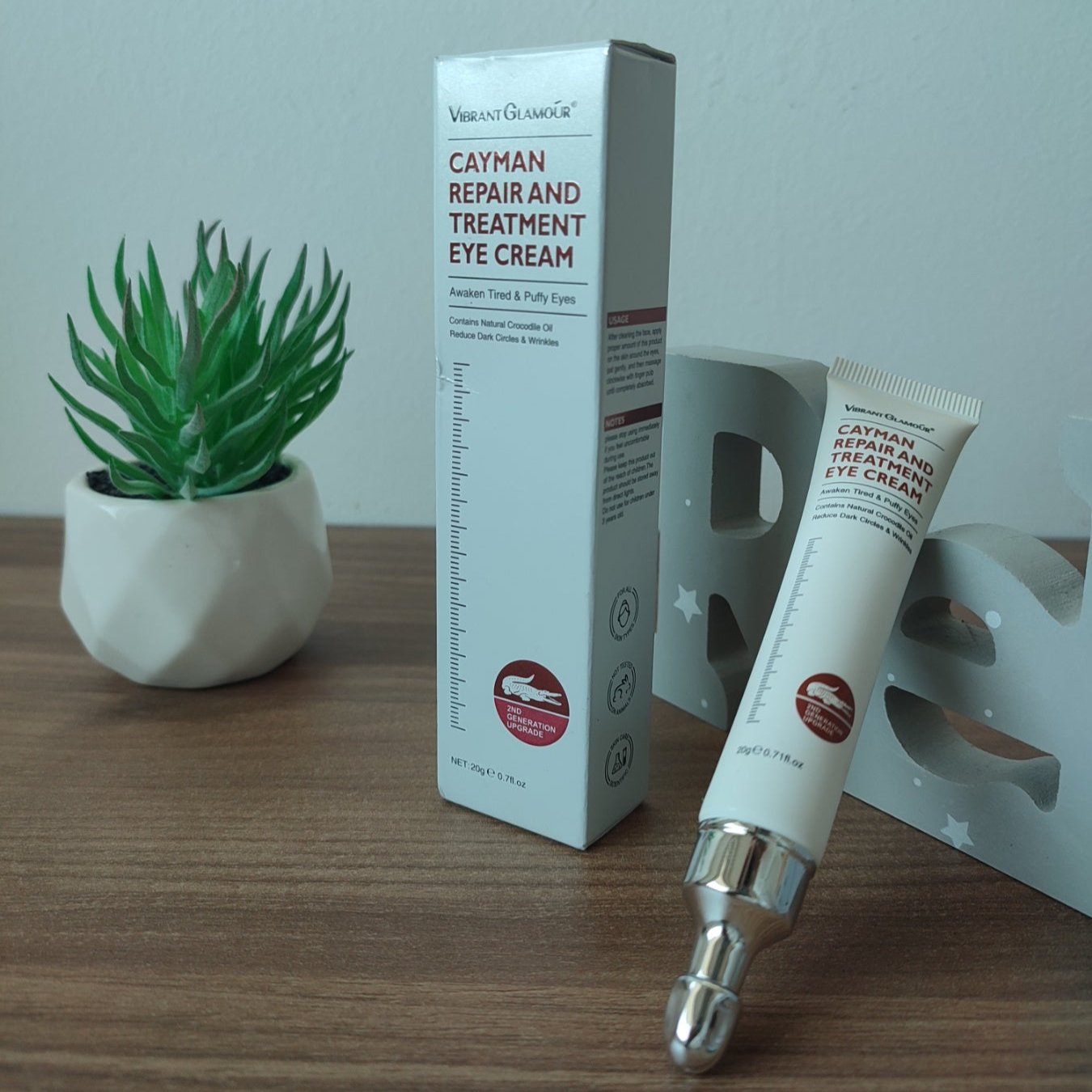 Oční krém: liftingový efekt za 2 minuty